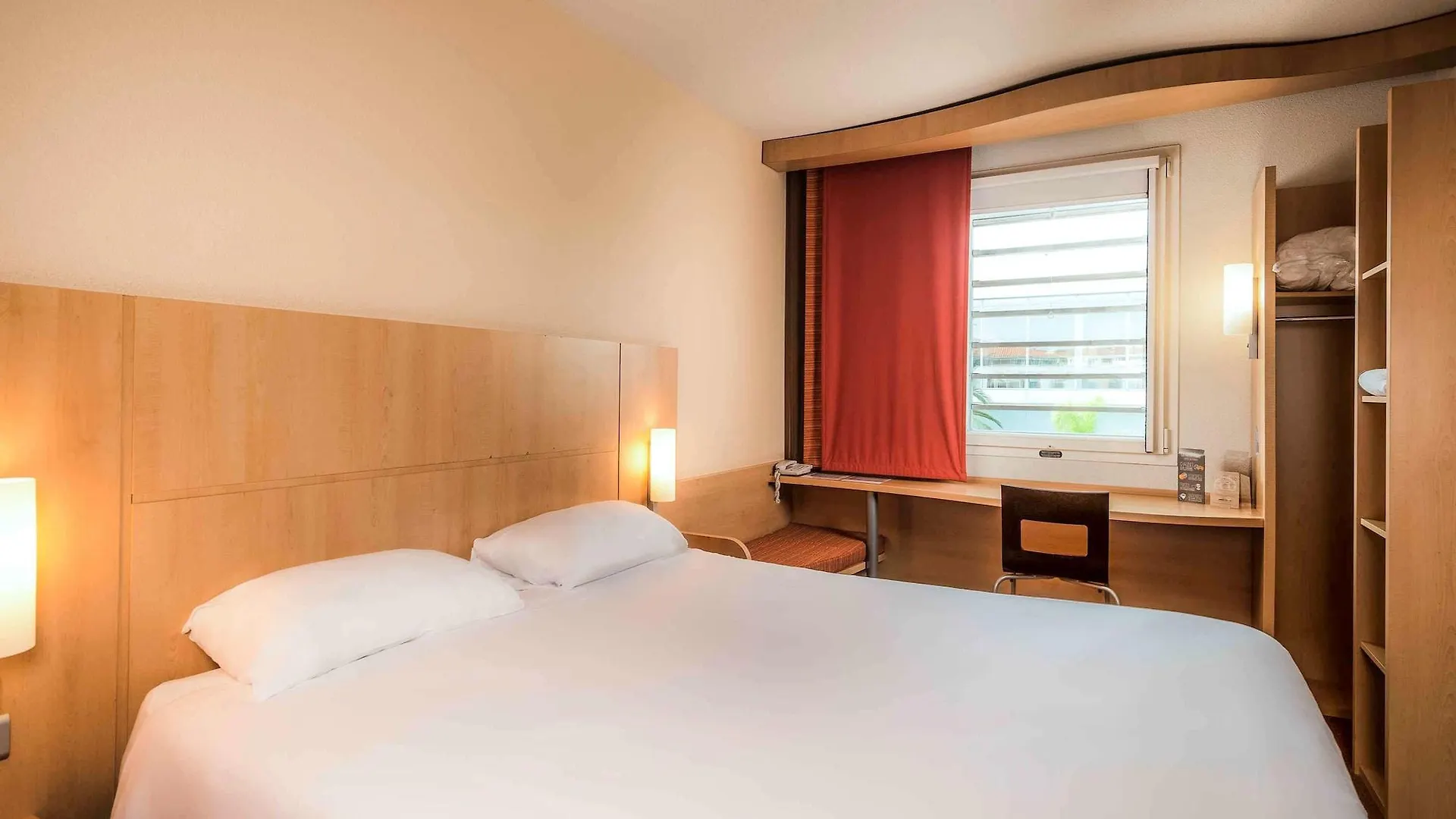 ibis Cannes Mandelieu Frankreich