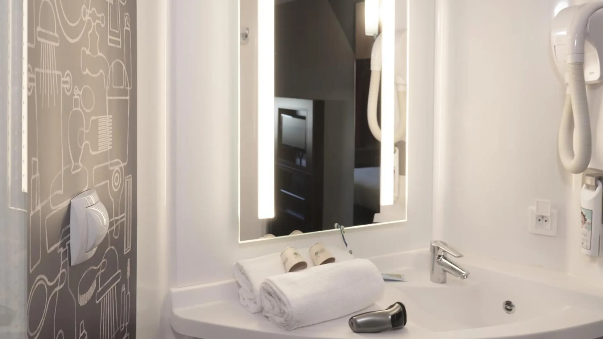 Hotel Ibis Cannes Mandelieu