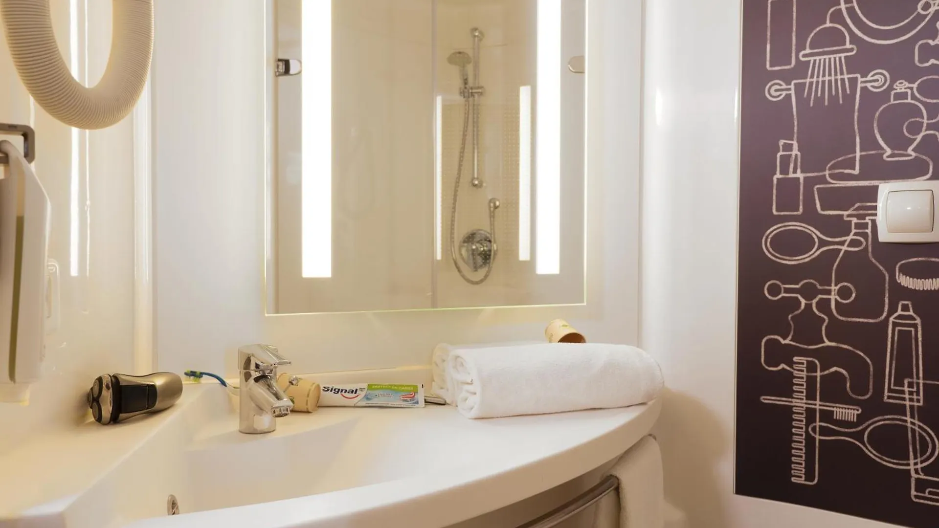 Hotel Ibis Cannes Mandelieu