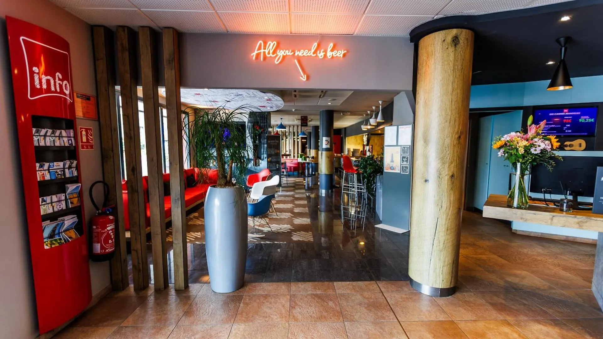 Ibis Cannes Mandelieu Hotel