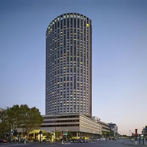 **** Hotel Hyatt Regency Etoile France