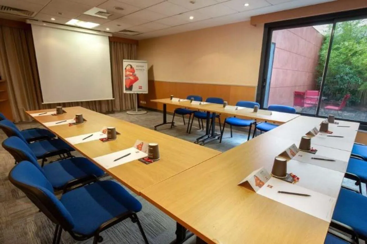 Hotel Ibis Cannes Mandelieu