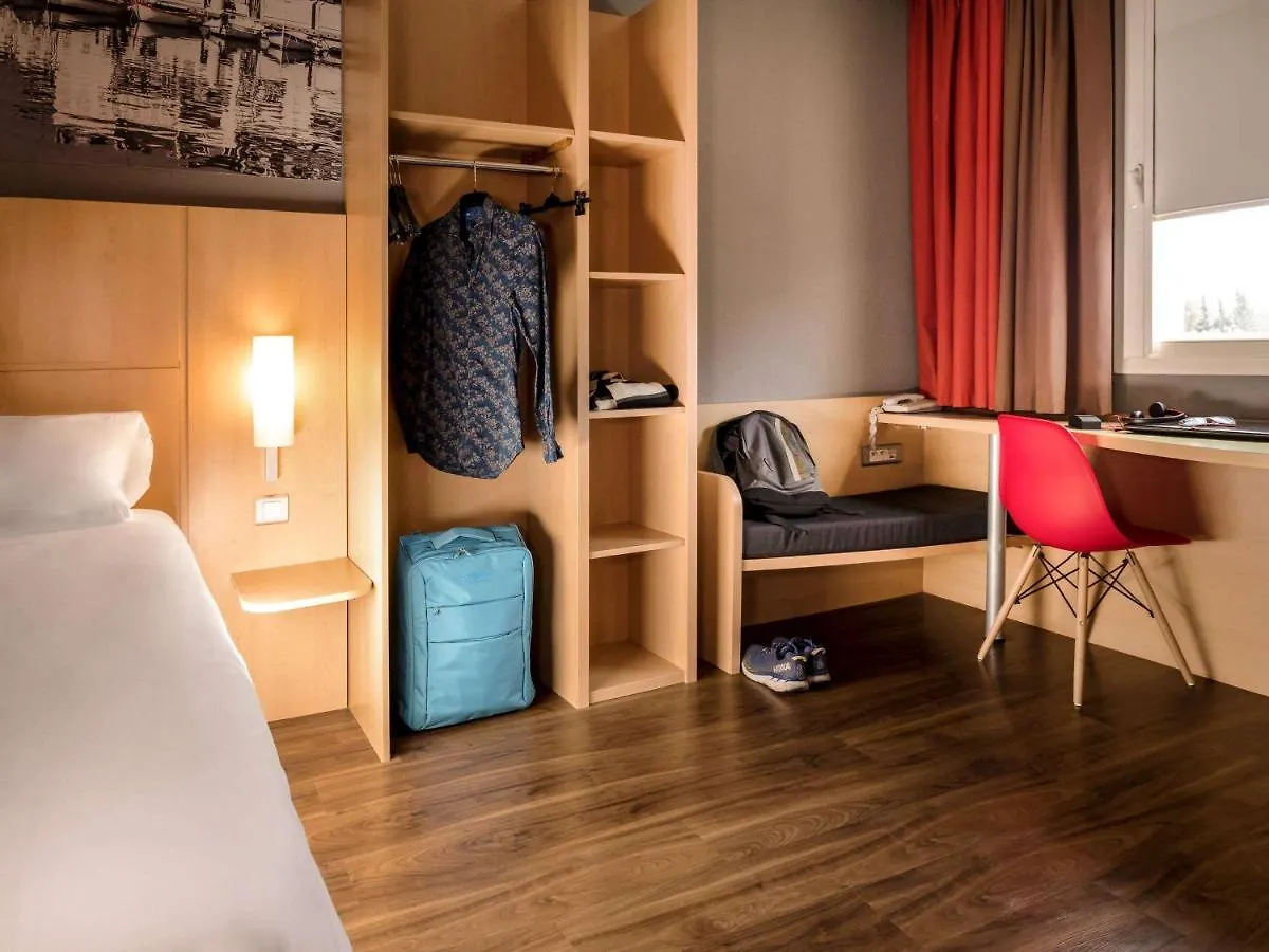 *** Hotel Ibis Cannes Mandelieu Francia