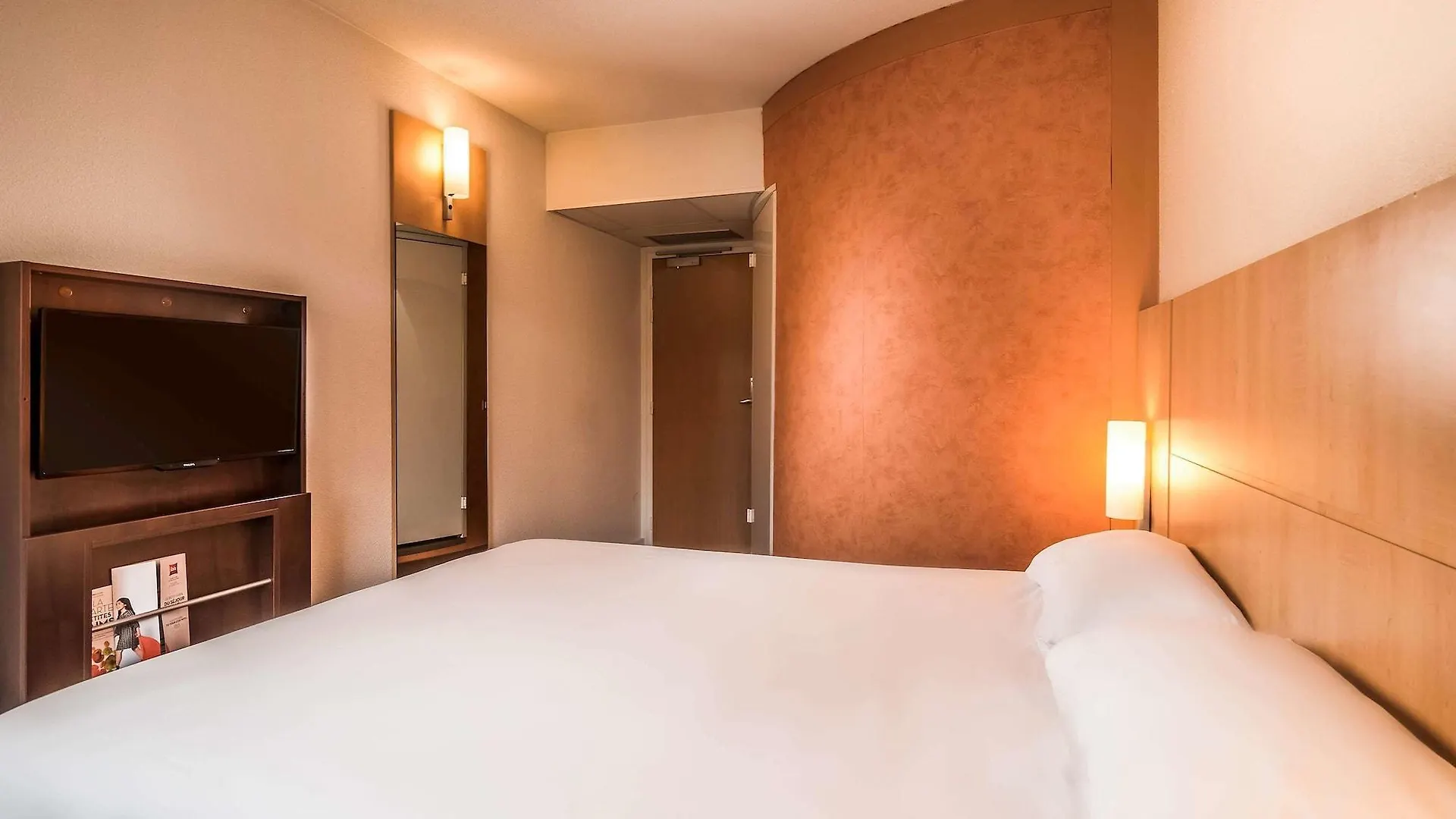 Ibis Cannes Mandelieu 3*, Mandelieu-la-Napoule